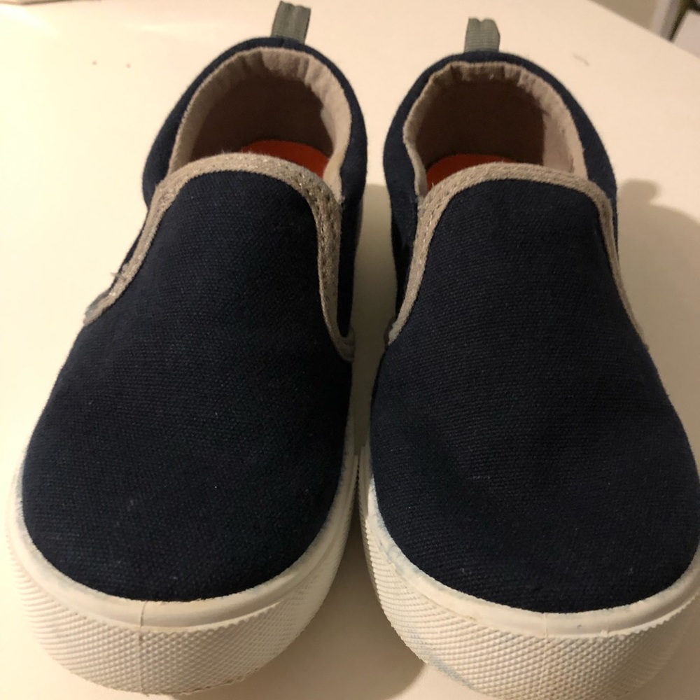 Boy Sneakers sz1